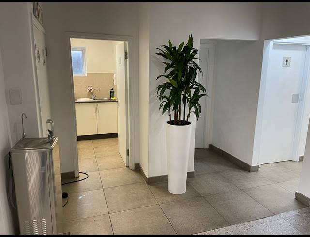 992M² OFFICE TO LET IN LA LUCIA RIDGE